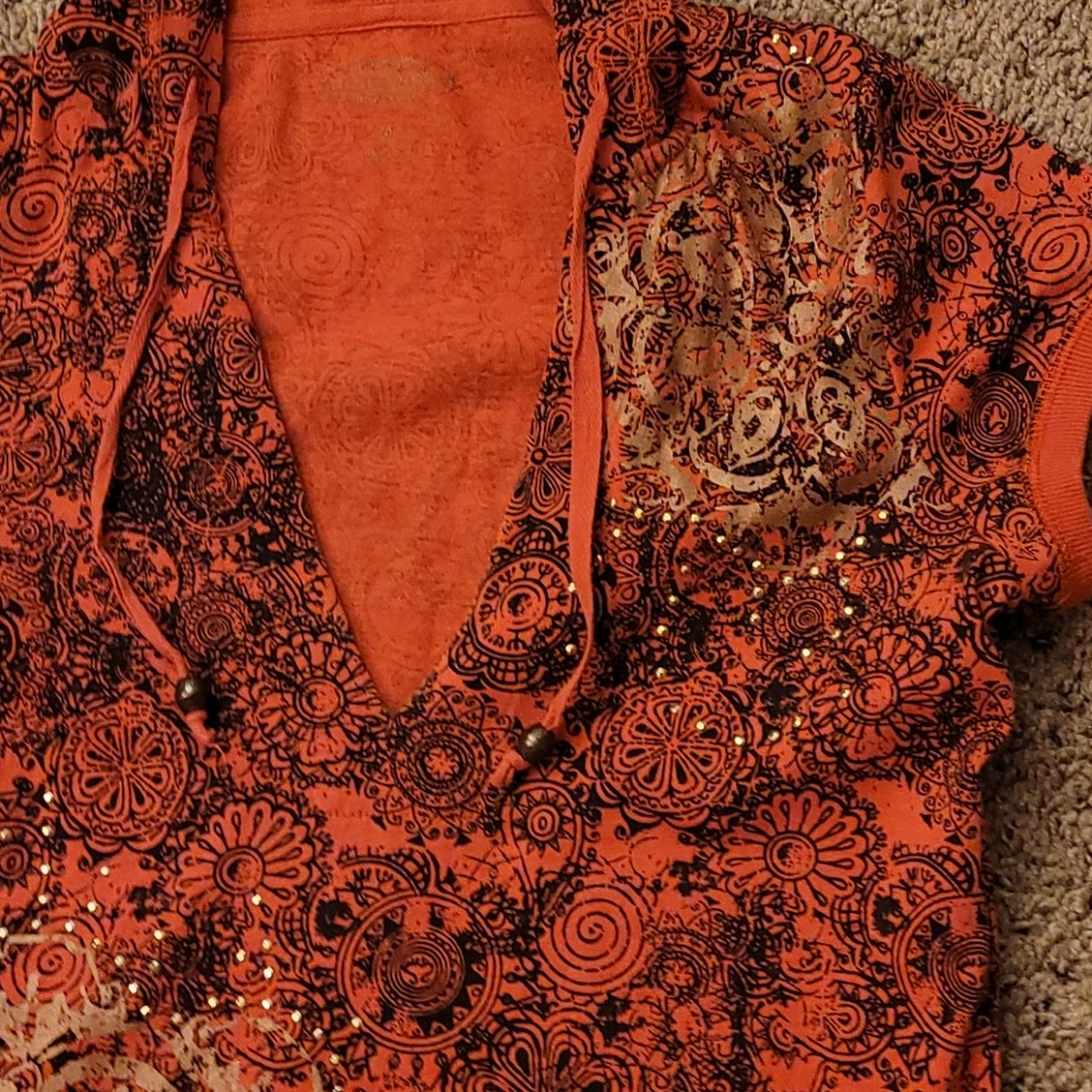 Pink silver black boho hooded maurices tee v neck - Picture 6 of 8